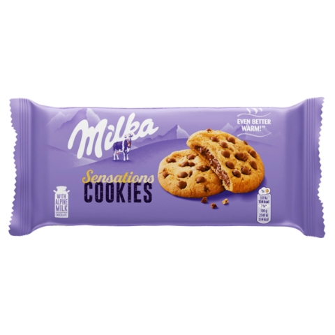 Milka Sensations Cookies sušenky s kousky mléčné čokolády a náplní s mléčnou čokoládou 156g