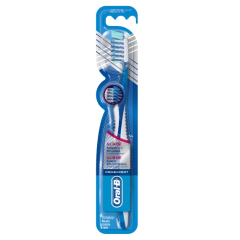 Oral-B Pro-Expert CrossAction All In One Měkký Manuální Zubní Kartáček
