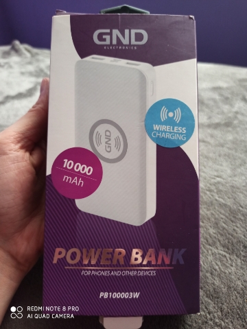 GNDPB100003W - Powerbank GND 10000 mAh, bezdrátové nabíjení 5W, USB-C, Lightning - bílá