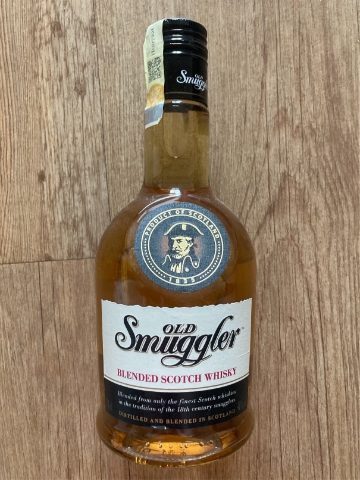 Skotská whisky Old Smuggler 0.7L