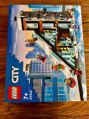 LEGO City 60366 Lyžařský a lezecký areál