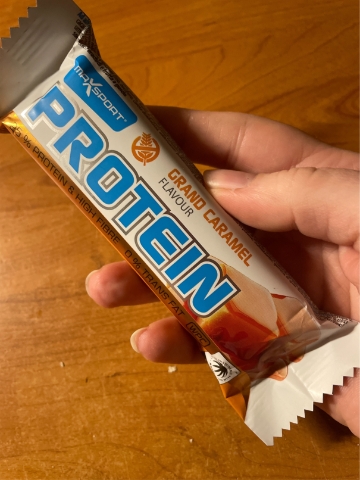 Max Sport Proteinová tyčinka 60 g karamel