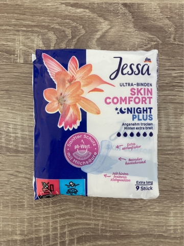 Jessa
Hygienické vložky Skin Comfort Night Plus - extra dlouhé, 9 ks