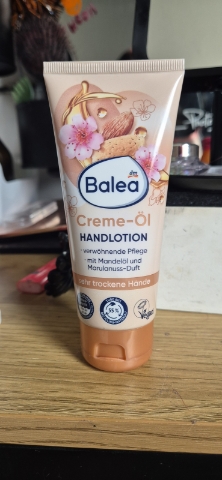 Balea Creme-Öl krém na ruce  mandle