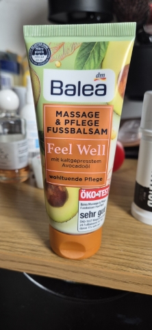 Masážní a ošetřující balzam na nohy Feel Well, 100 ml Balea