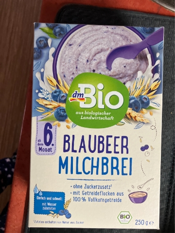 DM Bio mléčná borůvková kaše 250g