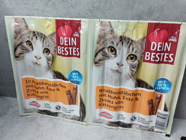 Pochoutkové tyčinky s kuřecím, kachním masem a kočičí trávou10 X 5g = 50g Dein Bestes 