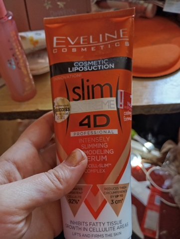 Eveline Cosmetics Liposuction Slim Extreme 4D Zeštíhlující sérum 250 ml