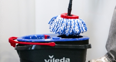 Rotační mop Vileda H₂prO, který přepisuje pravidla úklidu